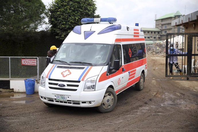 Nigeria.- Doce muertos por la explosión de un camión cisterna de combustible en Nigeria