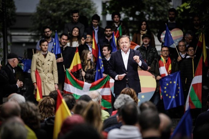 28A.- Mesquida, En El Acto De Rentería: "Vamos A Seguir Plantando Cara Al Independentismo"