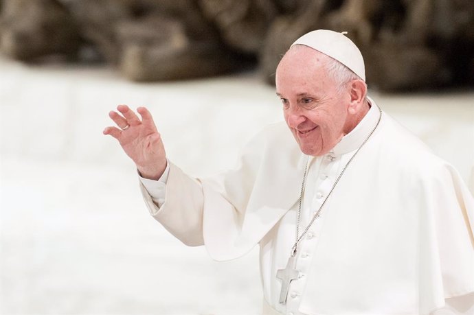 AMP.- Vaticano.- El Papa dice que viajará a España "cuando haya paz"