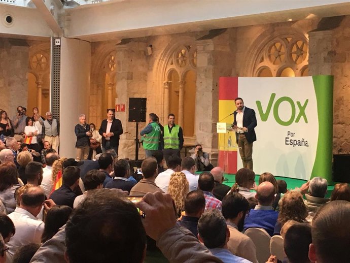 28A.- Abascal: "El 28 De Abril Vencerá El Sentido Común Porque Ningún Español Quiere Vivir De Rodillas"