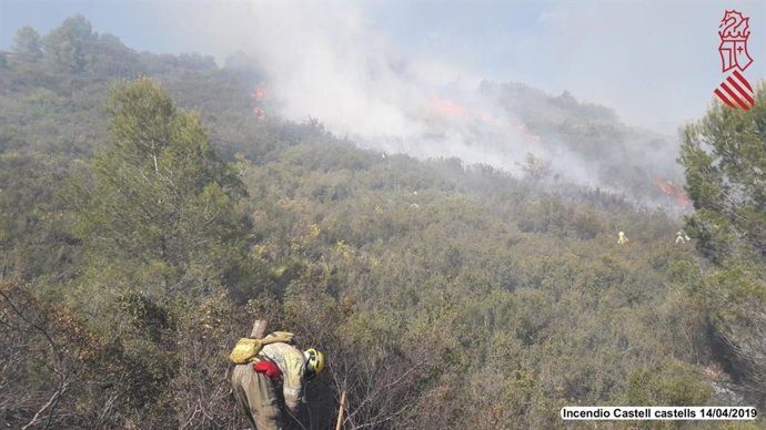 Alicante.- Estabilizado el incendio de Castell de Castells