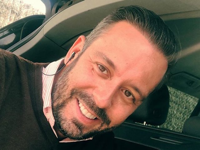 Kike Calleja disfruta de un fin de semana de lo más entretenido y amoroso