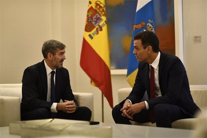 Clavijo dice que el anuncio de un Consejo de Ministros en Canarias refleja la "actitud colonial" de Pedro Sánchez