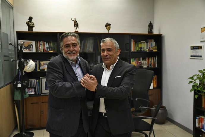 El candidato del PSOE a la Alcaldía de Madrid, Pepu Hernández, se reúne con la Comisión Ejecutiva de la Asociación Madrileña de Trabajadores Autónomos