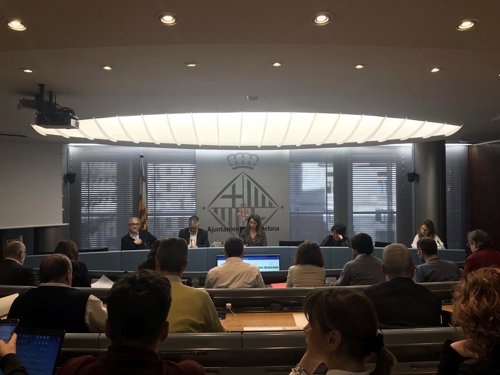 La oposición afea a Colau no lograr mejoras en vivienda y su balance "pobre" en pisos sociales