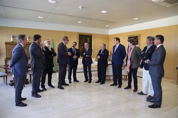 Sevilla.-Turismo.- Villalobos muestra el apoyo provincial a la Academia Sevillana de Gastronomía y Turismo