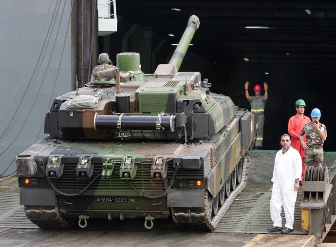 Yemen.- Arabia Saudí y Emiratos emplean carros de combate y artillería francesa contra civiles en Yemen