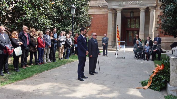 El Parlament honra a Neus Catal en un homenatge als republicans represaliados