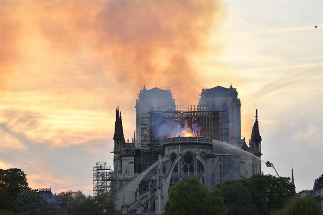 Fire breaks out at Notre Dame Cathedral in Paris