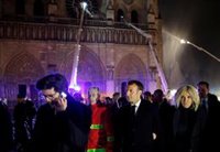 Macron: "Reconstruiremos todos juntos Notre Dame, es nuestra historia"