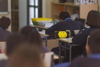 Cs quiere "poner fin al adoctrinamiento nacionalista" en las aulas con una materia de Constitución y más inspección