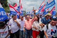 Laurentino "Nito" Cortizo encabeza la intención de voto para las presidenciales de Panamá