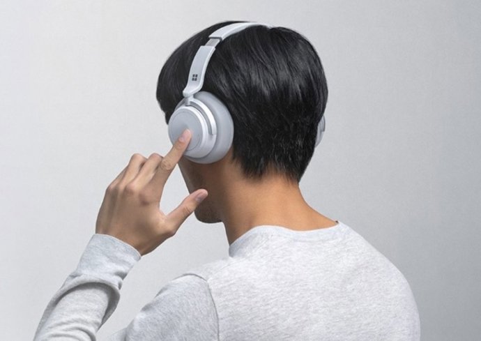 Microsoft trabaja en unos auriculares inalámbricos 'in ear' similares a los AirPods de Apple