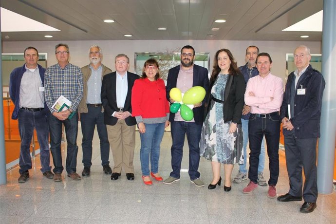 El Govern destina un millón de euros del impuesto de turismo sostenible a la investigación de la bacteria de la Xylella