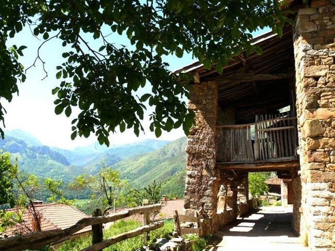 Castilla y León, Cataluña y Andalucía son los destinos rurales con más reservas para Semana Santa, según Clubrural