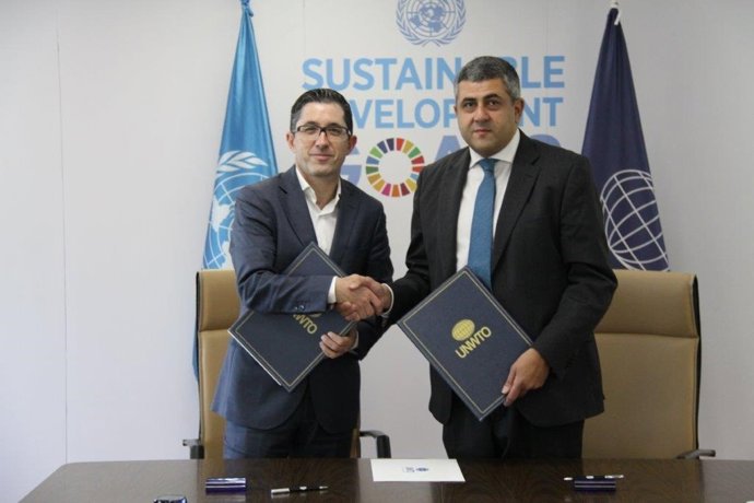 Firma del acuerdo entre OMT y Basque Culinary Center