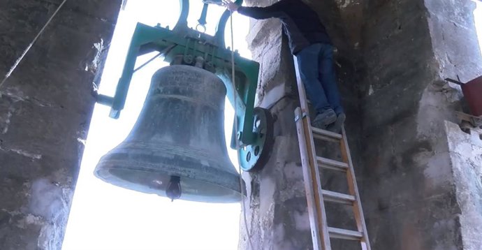 LAS CAMPANAS DE LOS SANTOS JUANES SUENAN EN "SEÑAL DE DUELO" POR EL INCENDIO EN LA CATEDRAL DE NOTRE DAME