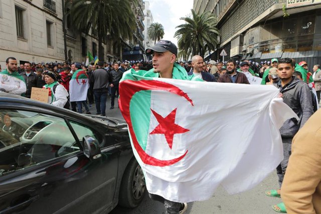 Algerians protest against the Interim President in Algiers