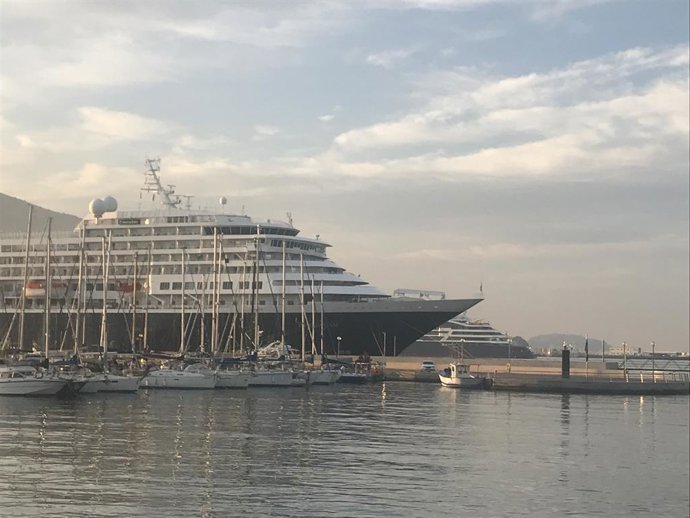 Le Bougainville, nuevo crucero exclusivo, elige a Cartagena en su viaje inaugural