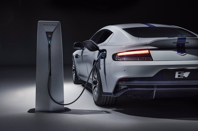 Economía/Motor.-Aston Martin desvela en Shanghái el Rapide E, su primer eléctrico con más de 320 kilómetros de autonomía