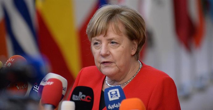 Cumbre UE.- Merkel: La UE peleará hasta el final por un Brexit ordenado pero pide prepararse para una salida caótica