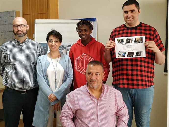 Foundtrafic entrega 4 becas a personas en riesgo de exclusión social para la obtención del carné de conducir