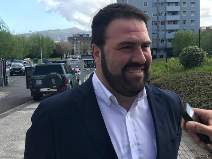 28A.-EH Bildu Cree Que "Es Hora De Adaptar La Presencia De Las Fuerzas Armadas Y Policiales A Los Nuevos Tiempos"