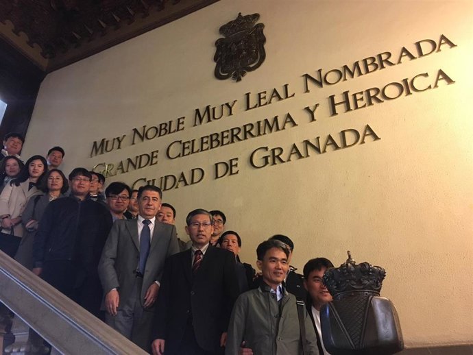 Defensor del Ciudadano, con Oficinas de Investigación de Corea del Sur