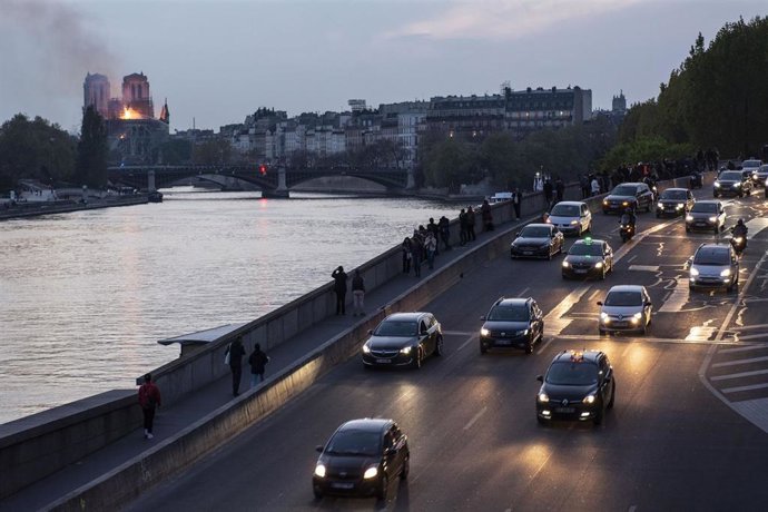 Notre Dame de Paris fire