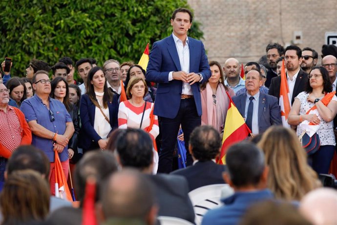 VÍDEO: 28-A.- Rivera propone una mesa nacional del agua y se compromete a terminar el Corredor Mediterráneo
