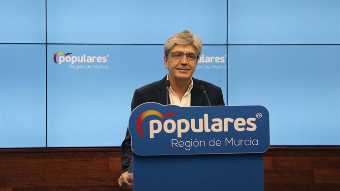 El secretario general del PP, Miguel Ángel Miralles