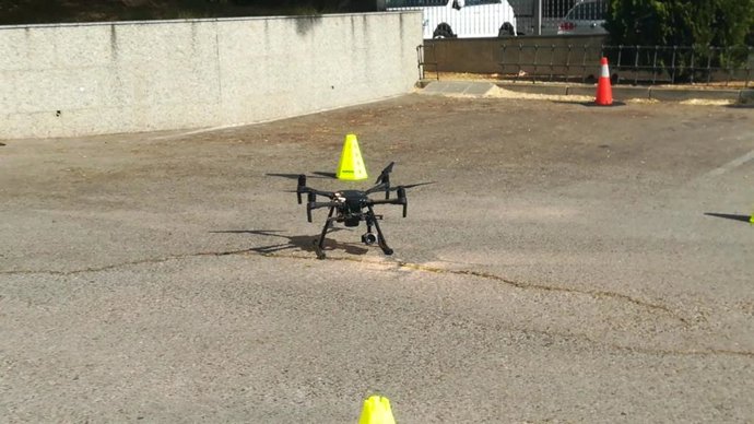 Así funcionan los drones de la DGT, los 'vigilantes' más discretos de la carrete