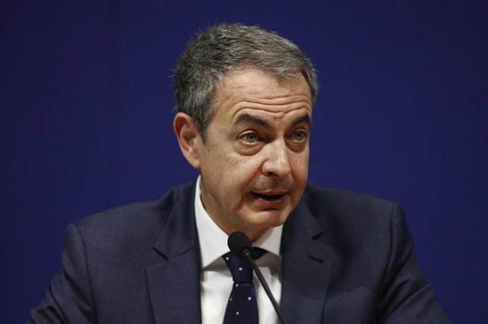Zapatero pide no "demonizar" a los independentistas sino tenderles la mano para ayudarles a "rectificar"