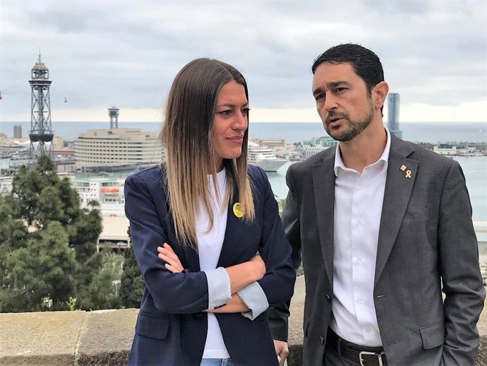 28A.- JxCat amplia la petició a la JEC perqu Rull i Turull participin en actes