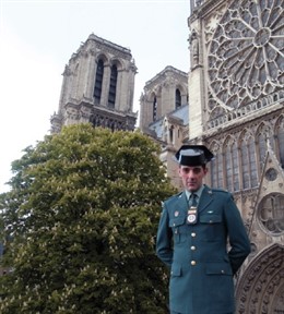La Guardia Civil envía una carta de apoyo al Rector de la Catedral de Notre Dame