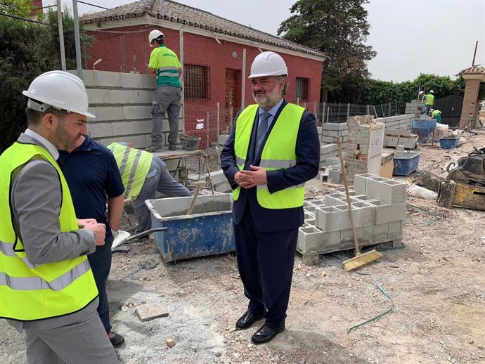 Granada.- Avanzan "a buen ritmo" las obras de mejora del Camino Nuevo en Maracena