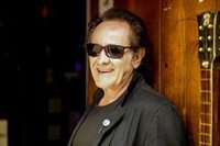 Johnny Burning: "El rocanrol nunca se deja"