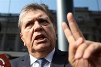 Muere el ex presidente peruano Alan García tras dispararse cuando iba a ser detenido