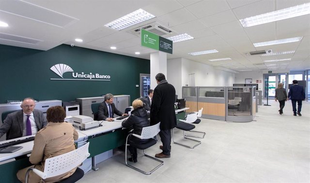 Economía.- Unicaja lanza un servicio que permite unificar seguros, fraccionar el pago de primas y recibir bonificaciones