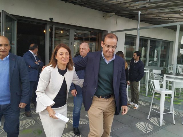 26M.- Elena Nevado Asegura Que Se "Sacrifica" Como Candidata En Cáceres Para Que "Nadie Vete Al PP"