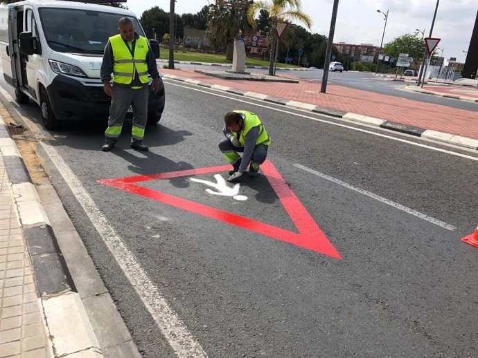 PATERNA MEJORA LA SEGURIDAD EN UNA ZONA MUY TRANSITADA POR RUNNERS Y CICLISTAS EN TÁCTICA
