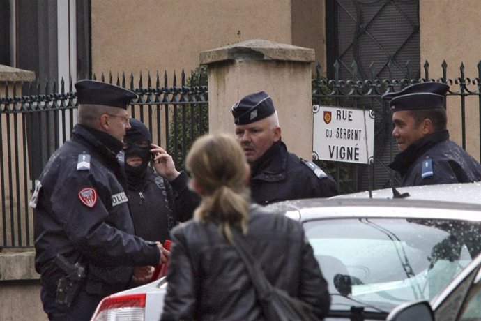 Policía En Toulouse