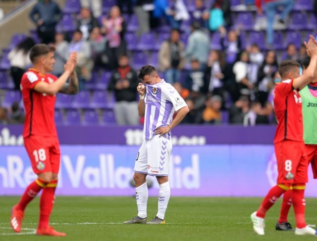 Fútbol/Liga Santander.- (Crónica) El Getafe rescata un punto en el descuento y hunde al Valladolid
