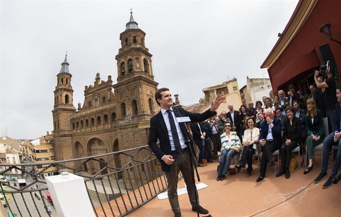 28A.- Casado Pide Pensar En La "Patria" Antes De Votar Para Echar A Sánchez Y La "Tropa" De Independentistas Y Batasunos