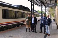 Guillén (Cs) apunta que viajar en el 'canfranero' es "montar en el túnel del tiempo y volver al siglo XIX"