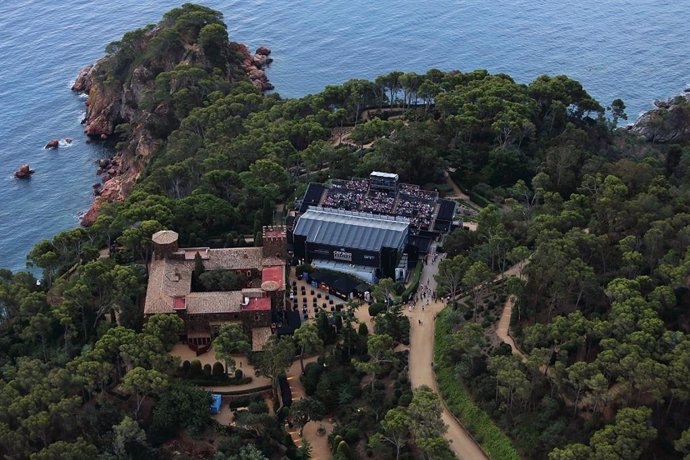 Vista aérea del Festival de Cap Roig