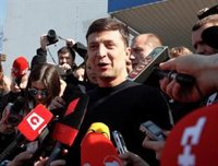 Un abogado presenta una demanda para la descalificación de Zelenski en plena jornada de reflexión en Ucrania