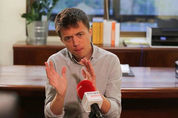 Retratos del candidato de Más Madrid a la Presidencia de Madrid, Íñigo Errejón