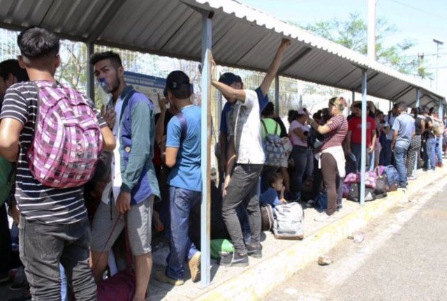 Unos 3.000 migrantes centroamericanos ponen rumbo a Estados Unidos desde Chiapas