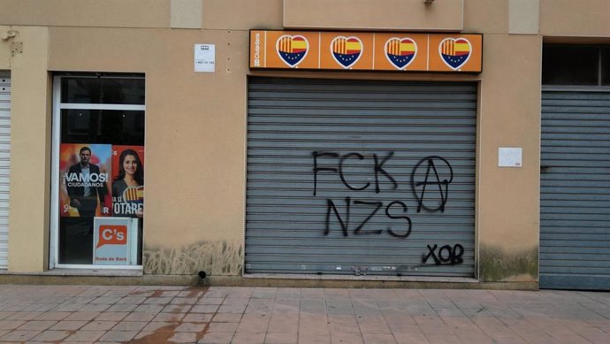 Cs denuncia pintadas en su sede de Roda de Ber (Tarragona)